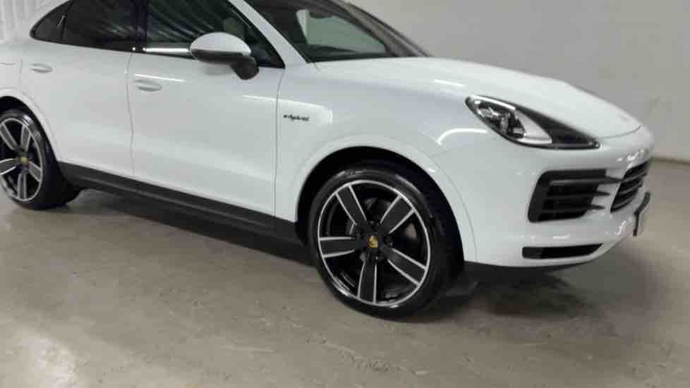 More views of Porsche Cayenne