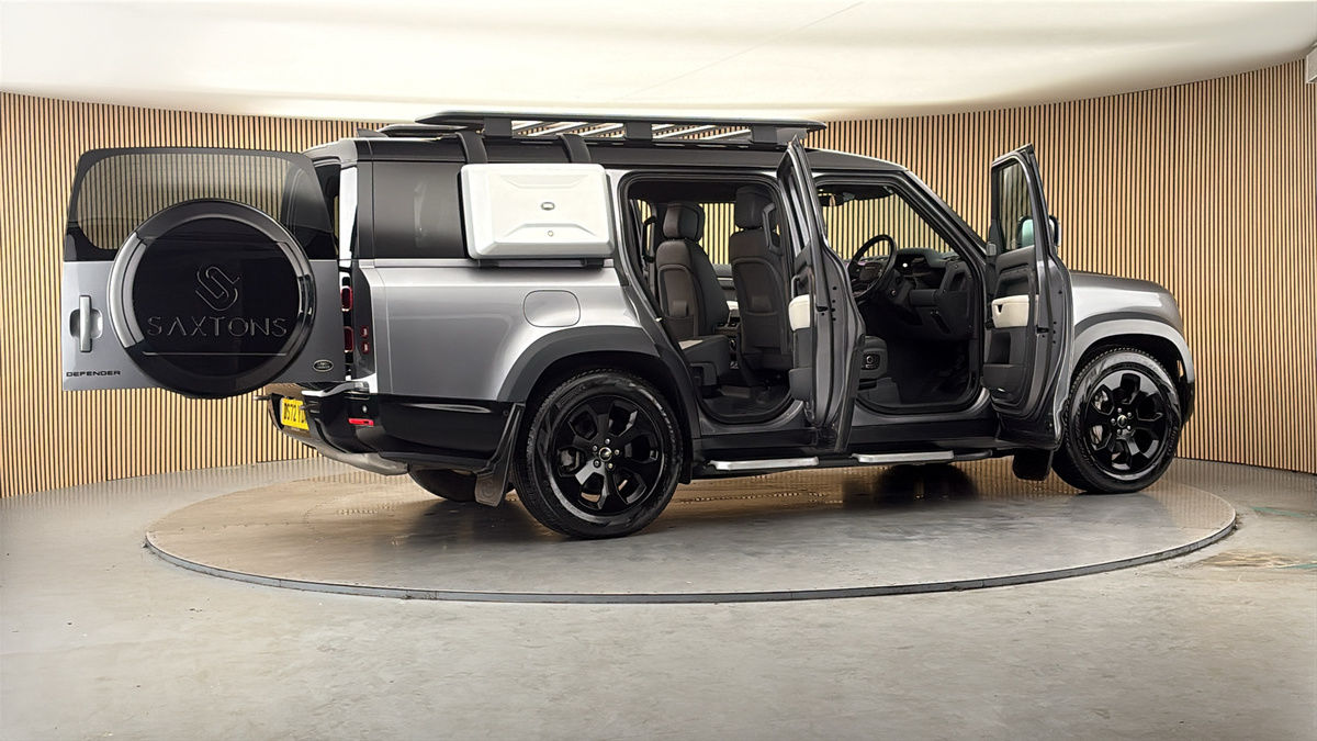 More views of Land Rover Defender 130