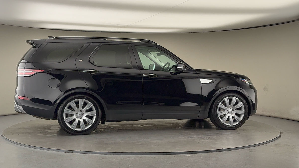 More views of Land Rover Discovery