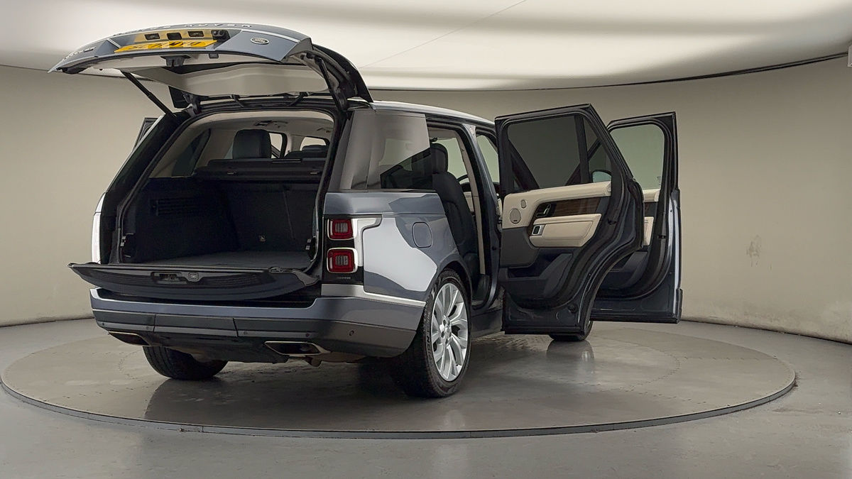 More views of Land Rover Range Rover