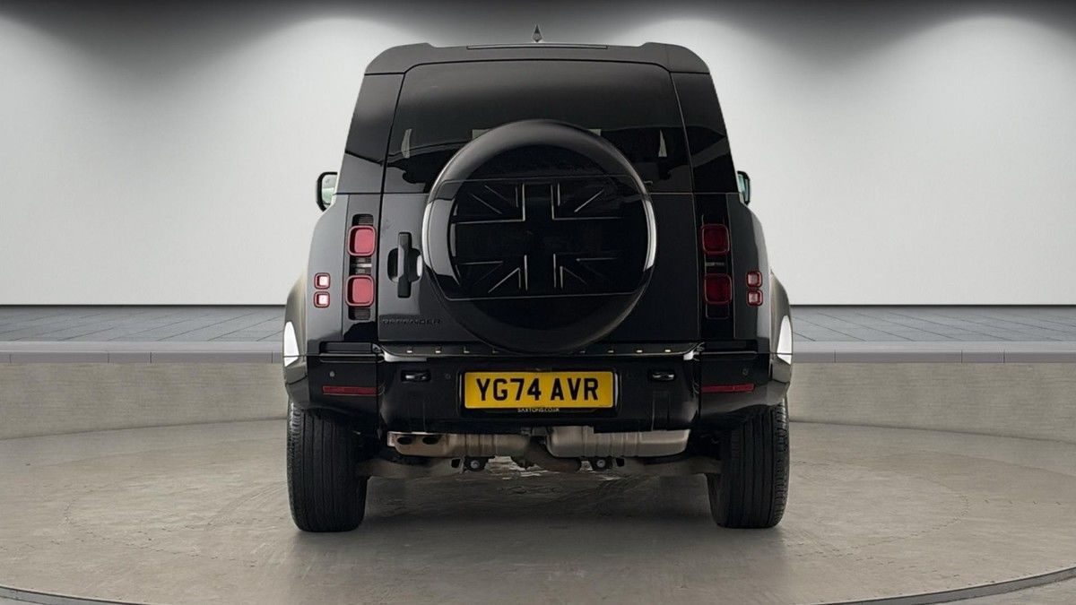 More views of Land Rover Defender 90