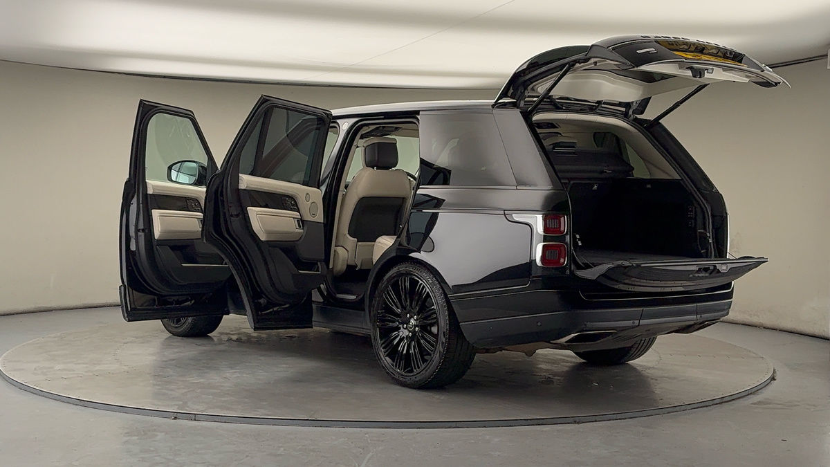 More views of Land Rover Range Rover