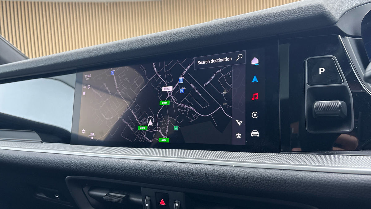 Porsche Cayenne Image 17