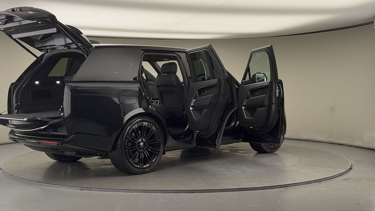 More views of Land Rover Range Rover