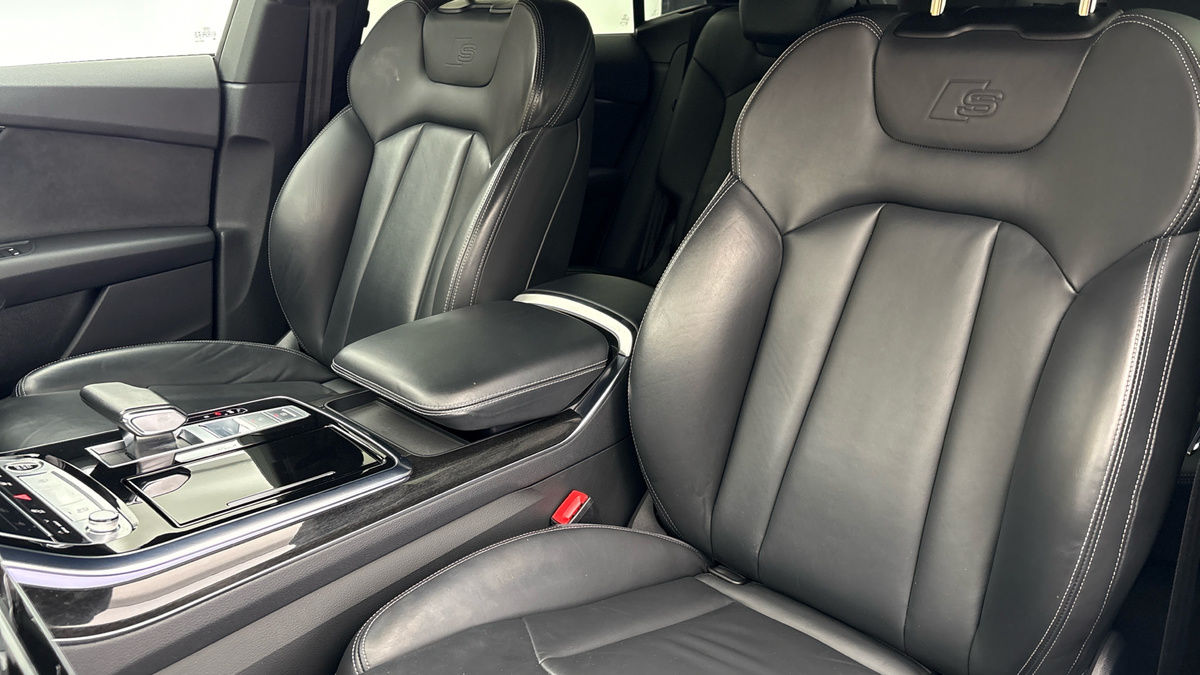Audi Q8 Image 7