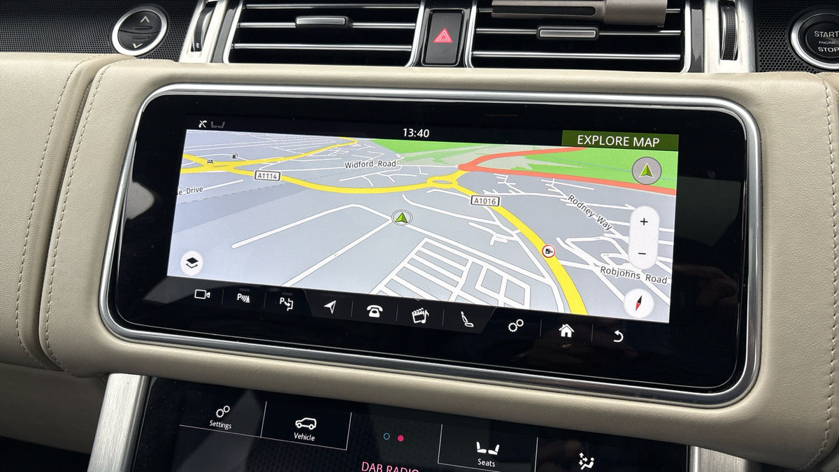 Land Rover Range Rover Image 17