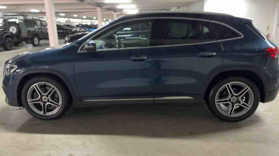 More views of Mercedes-Benz GLA