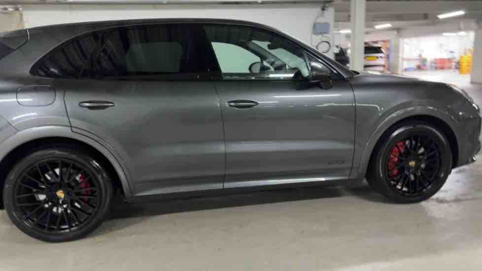 More views of Porsche Cayenne
