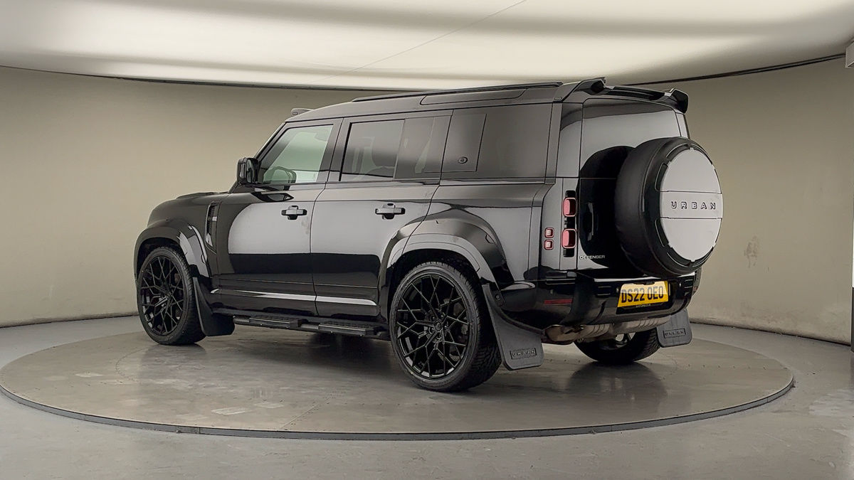 More views of Land Rover Defender 110