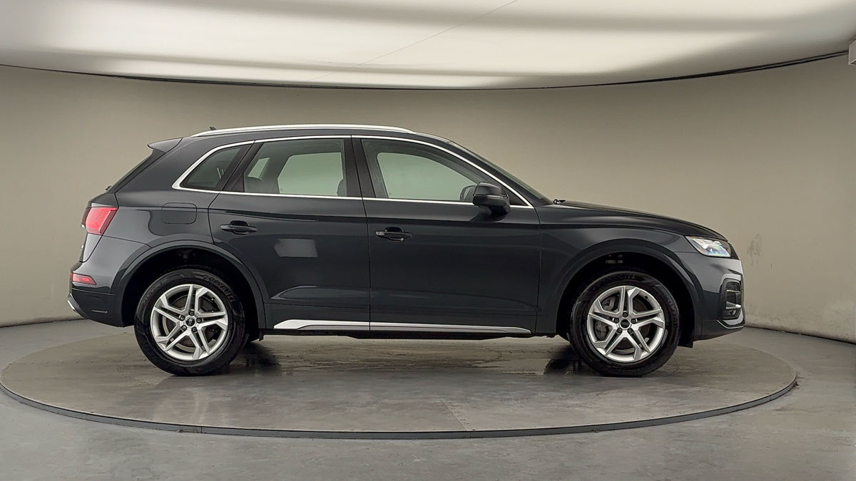Audi Q5 Image 16