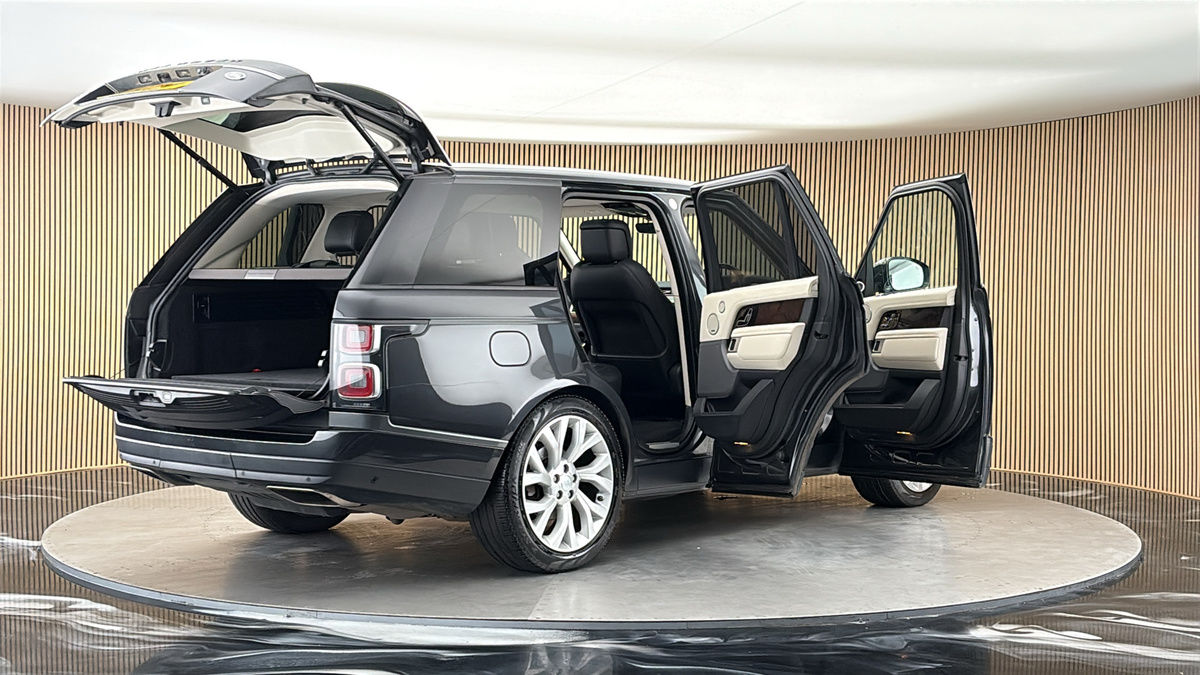 More views of Land Rover Range Rover