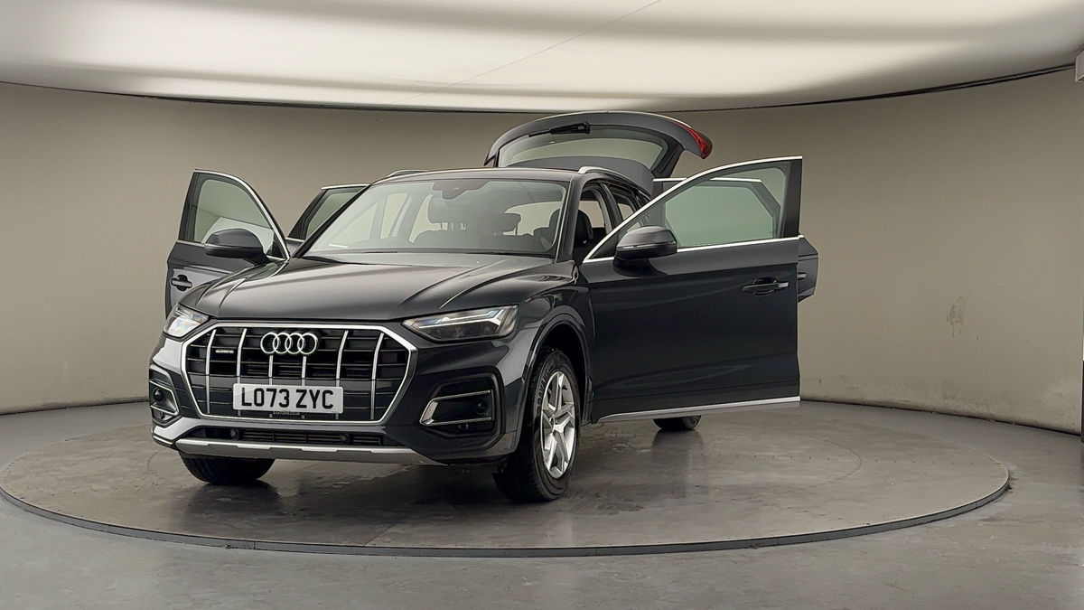 More views of Audi Q5