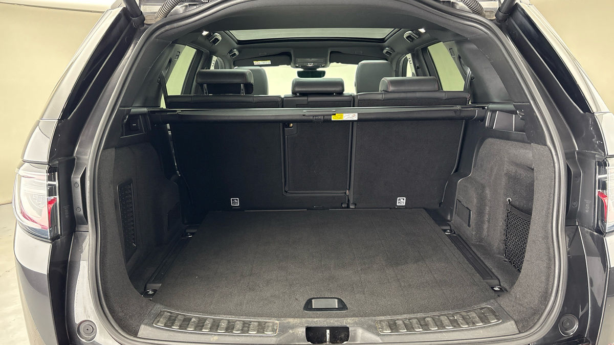 Land Rover Discovery Sport Image 11