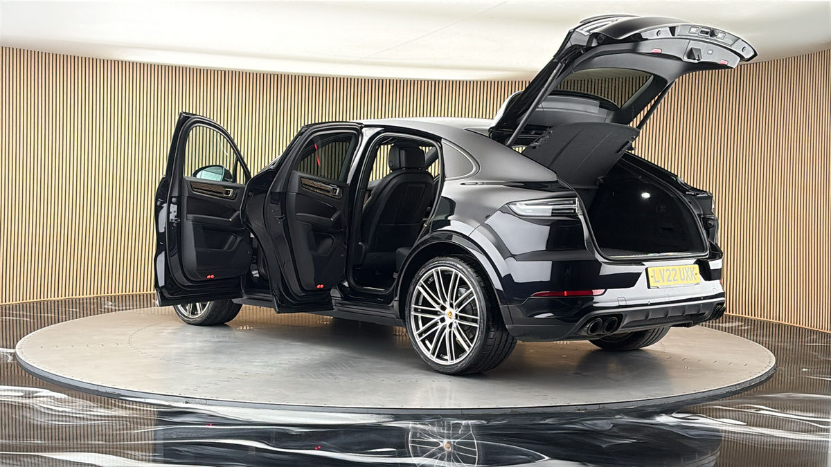 More views of Porsche Cayenne