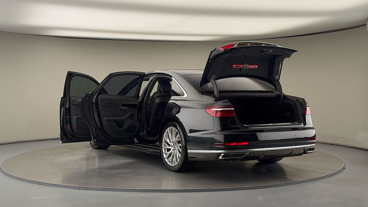 Audi A8 Image 23
