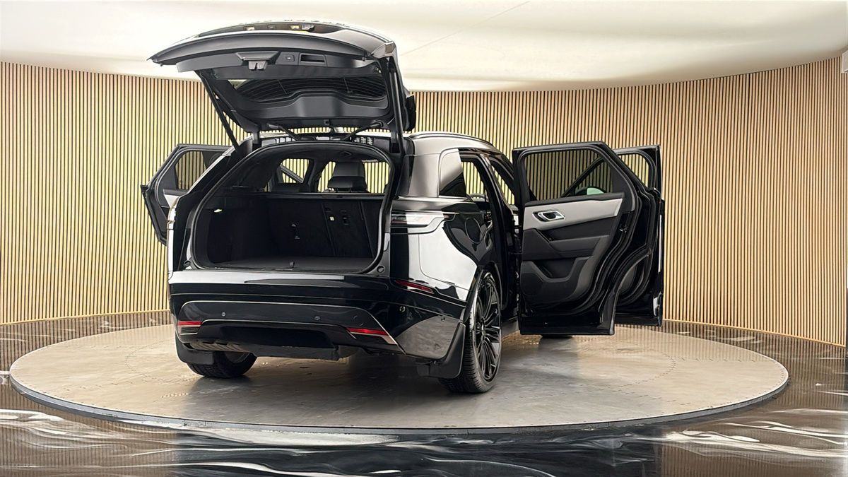 More views of Land Rover Range Rover Velar