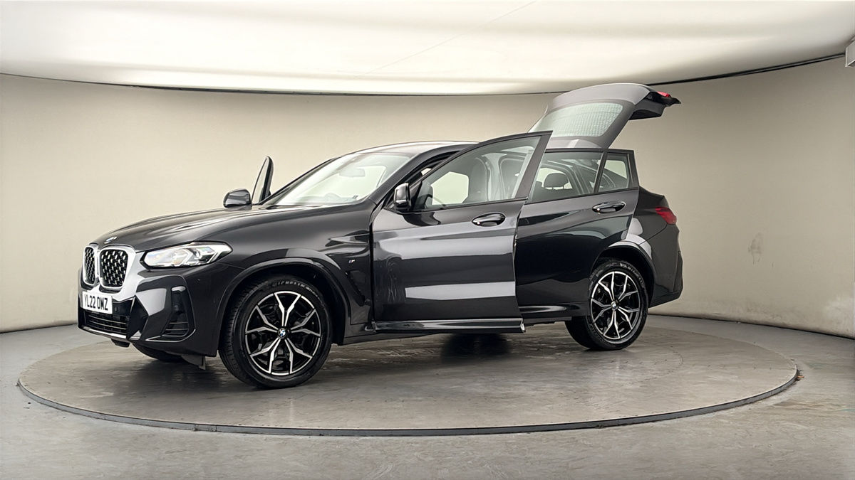 More views of BMW X4