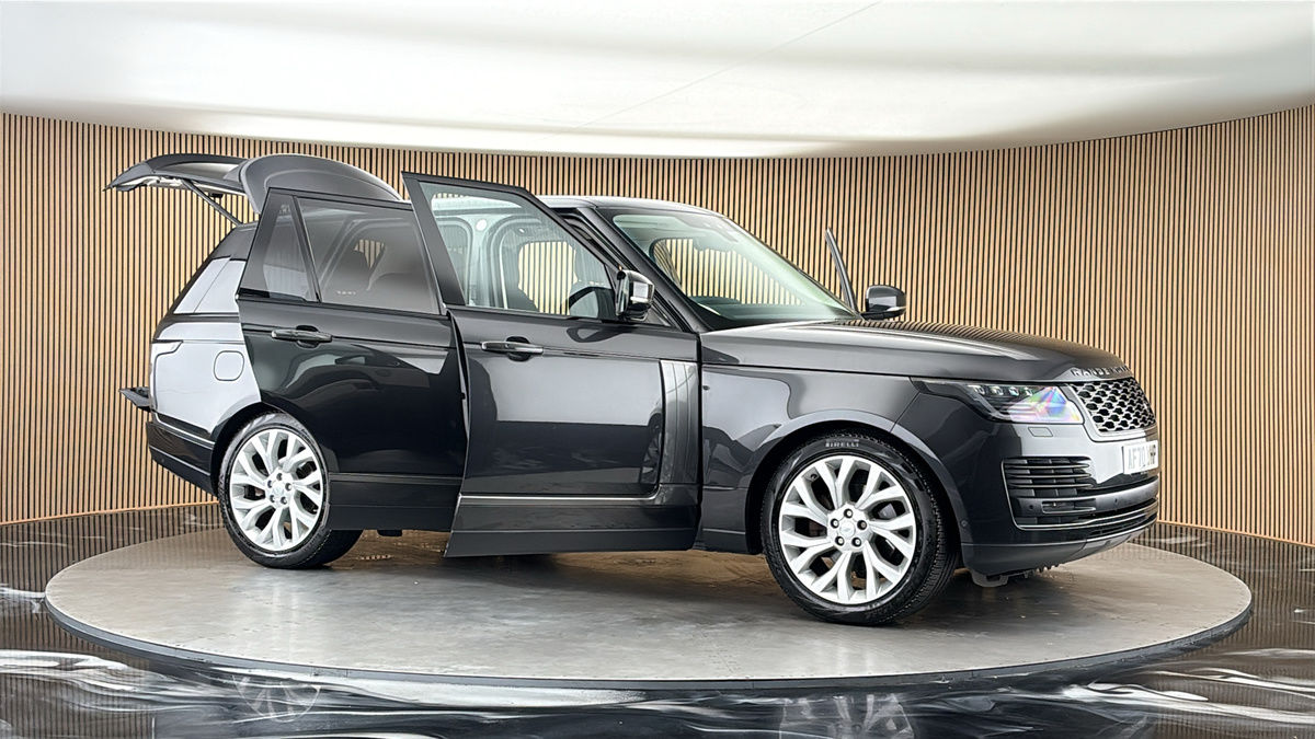 More views of Land Rover Range Rover