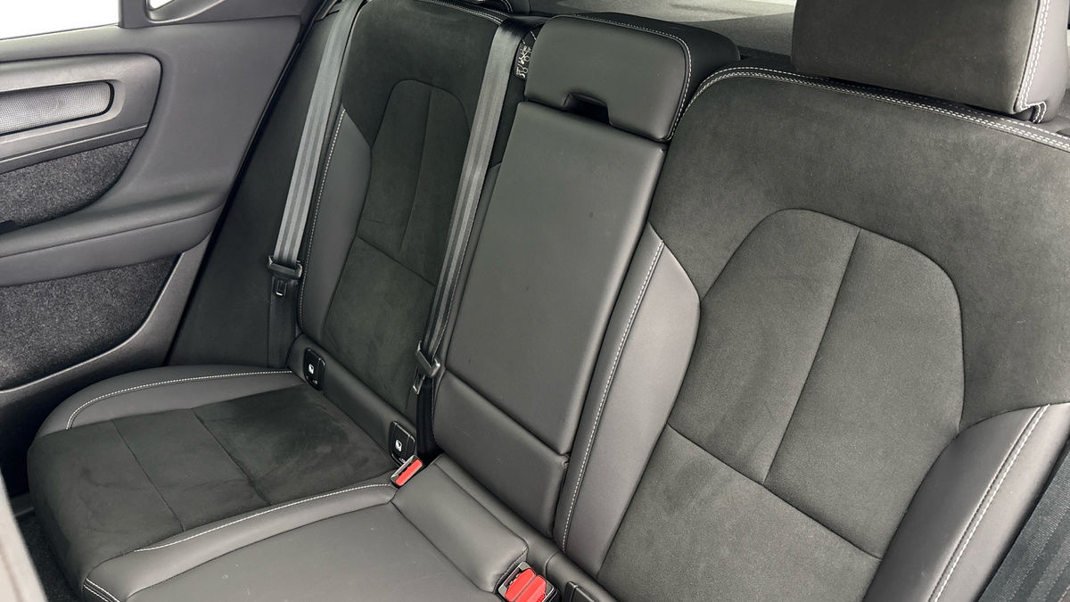 Volvo XC40 Image 8