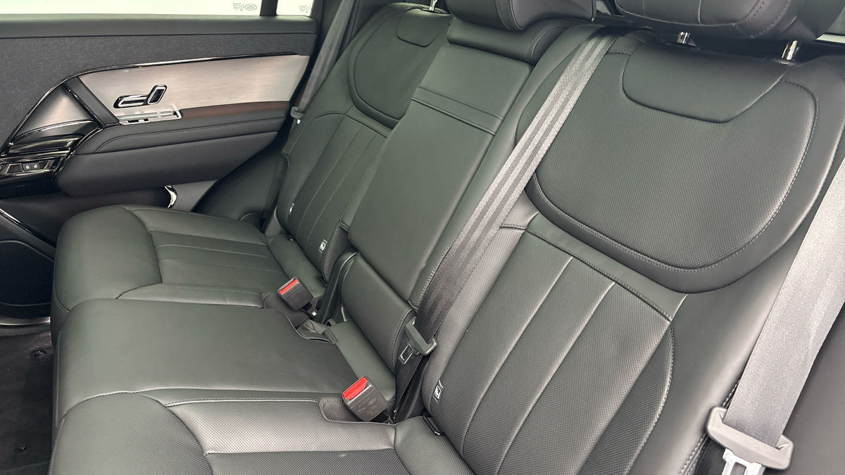 Land Rover Range Rover Sport Image 8