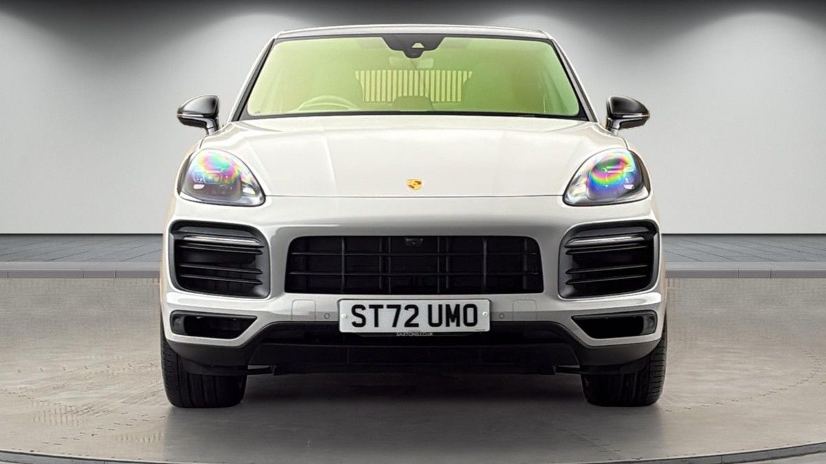 Porsche Cayenne Image 3