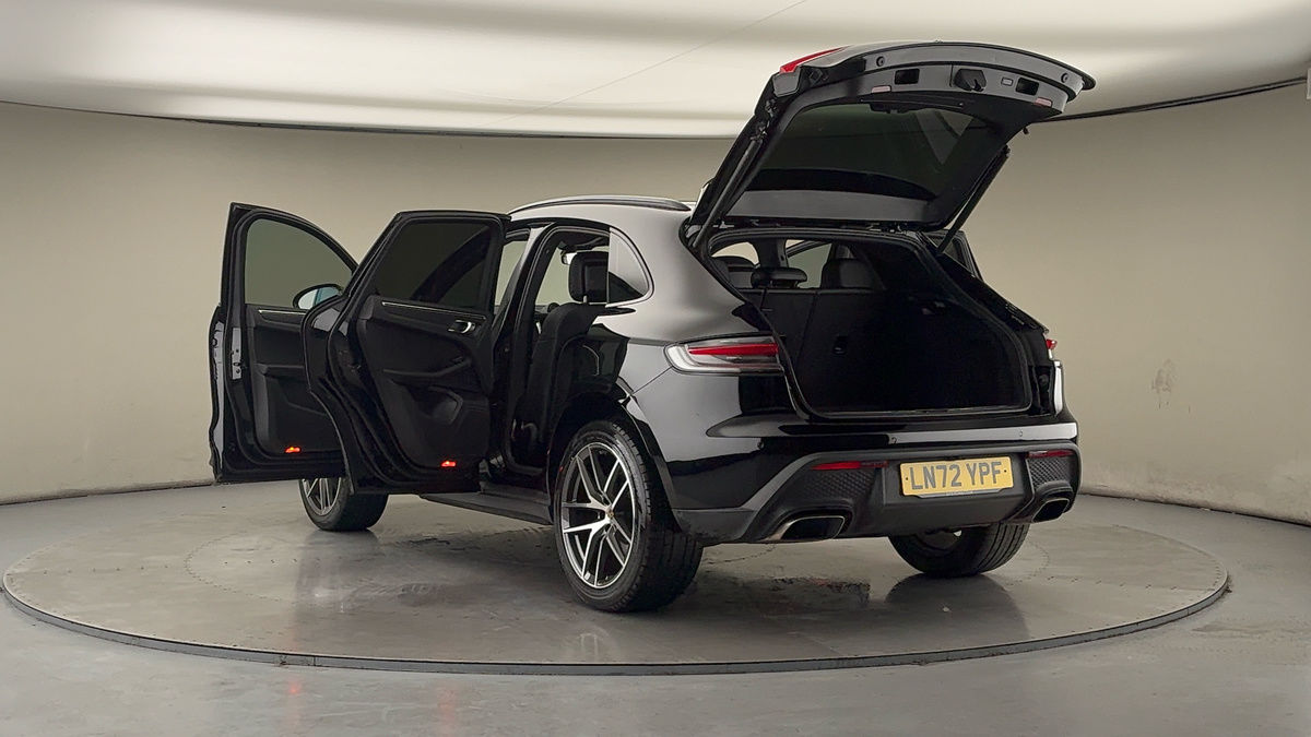 Porsche Macan Image 23