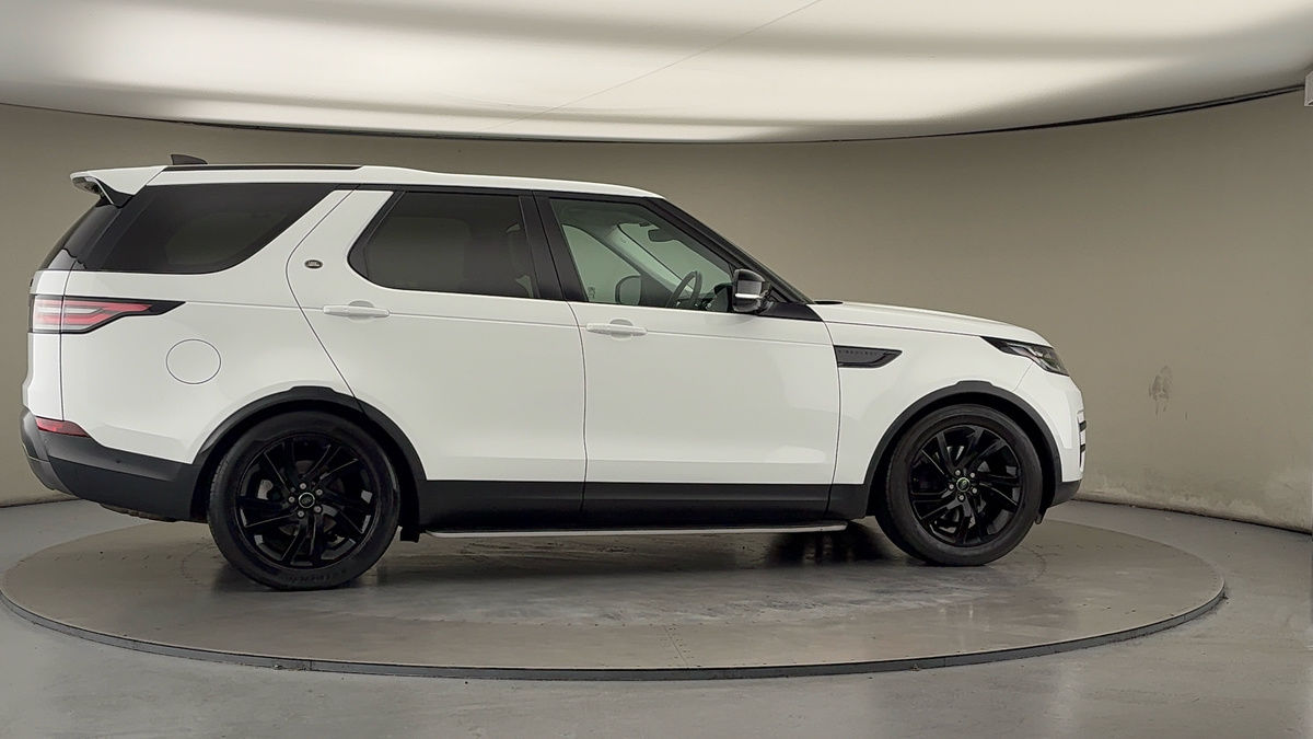 More views of Land Rover Discovery