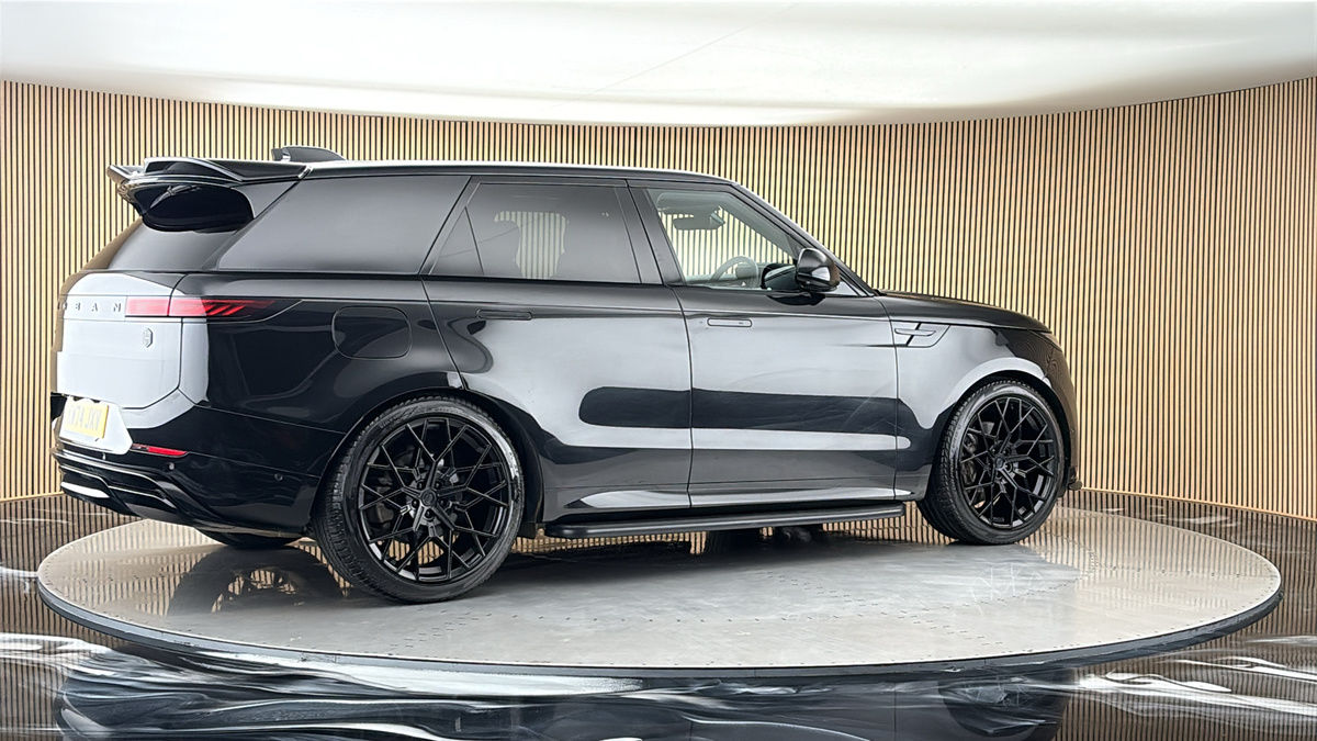 More views of Land Rover Range Rover Sport