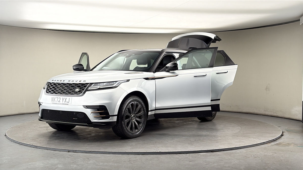 More views of Land Rover Range Rover Velar