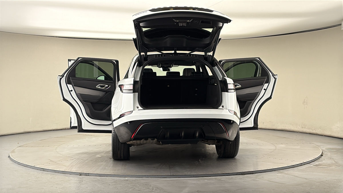 More views of Land Rover Range Rover Velar