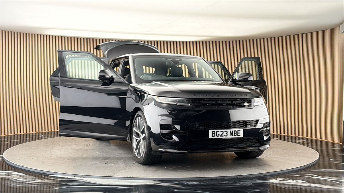More views of Land Rover Range Rover Sport