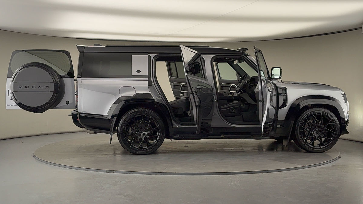 More views of Land Rover Defender 130