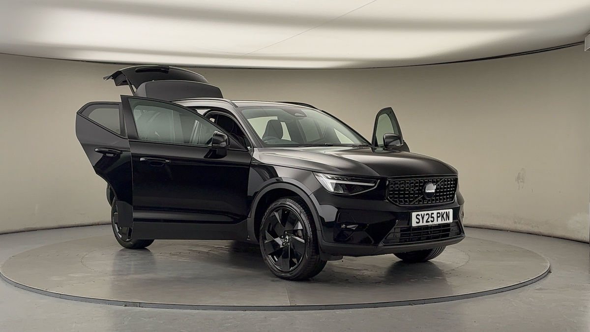 More views of Volvo XC40