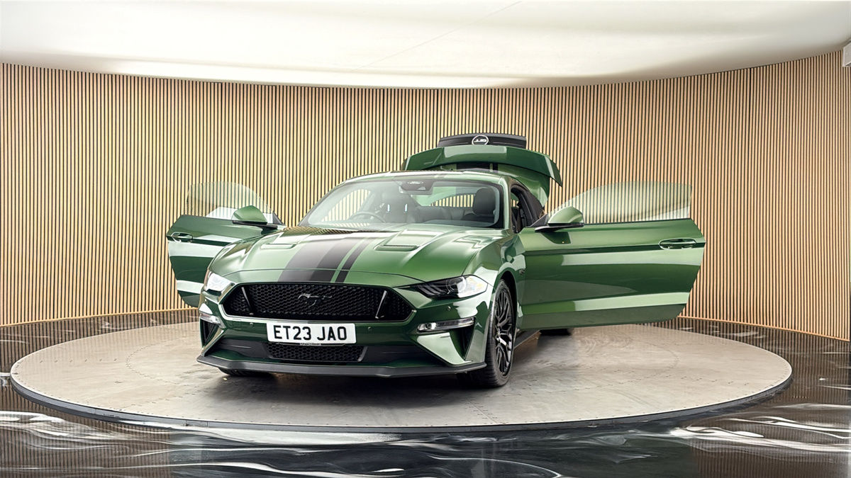 More views of Ford Mustang