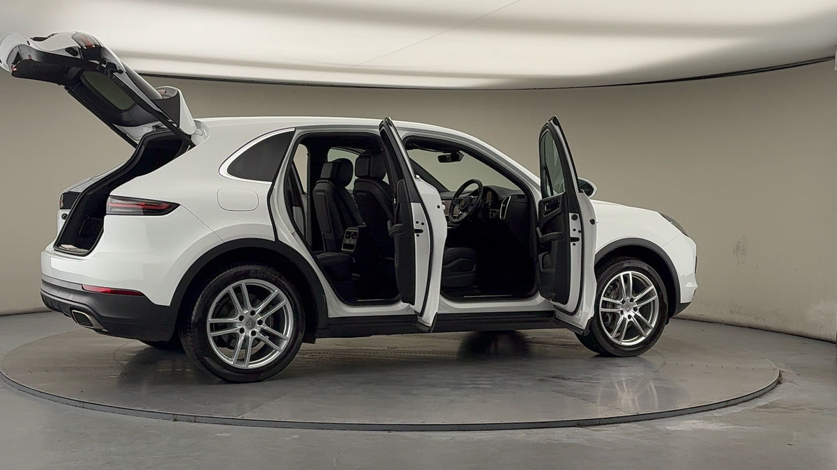 More views of Porsche Cayenne