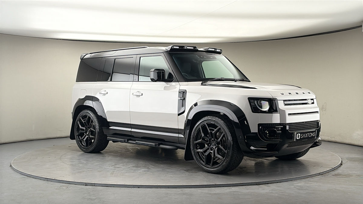 More views of Land Rover Defender 110