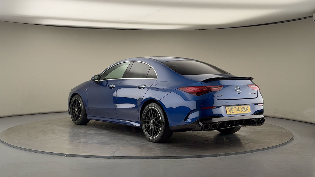 Mercedes-Benz CLA Image 2