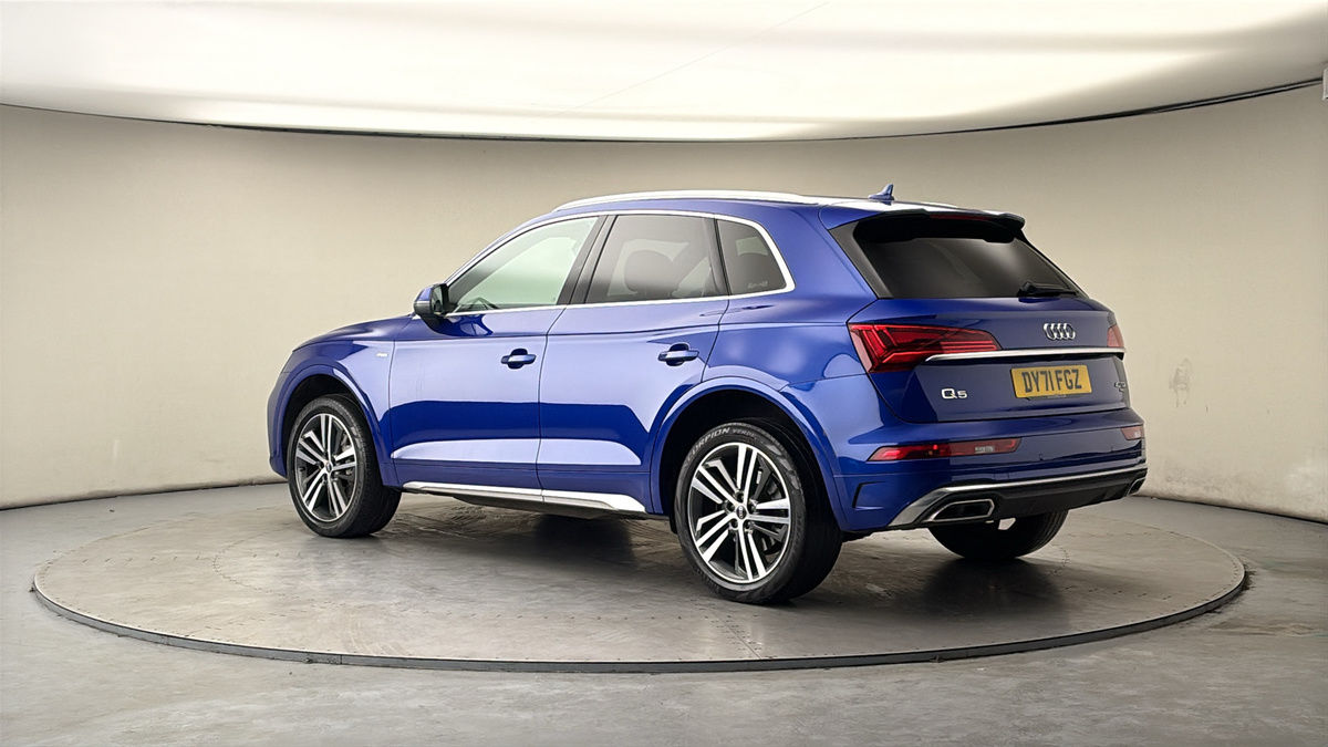 More views of Audi Q5