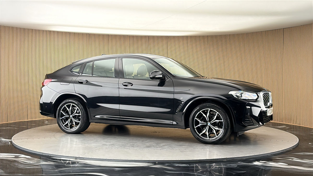 More views of BMW X4