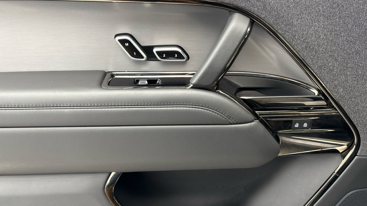 Land Rover Range Rover Sport Image 19