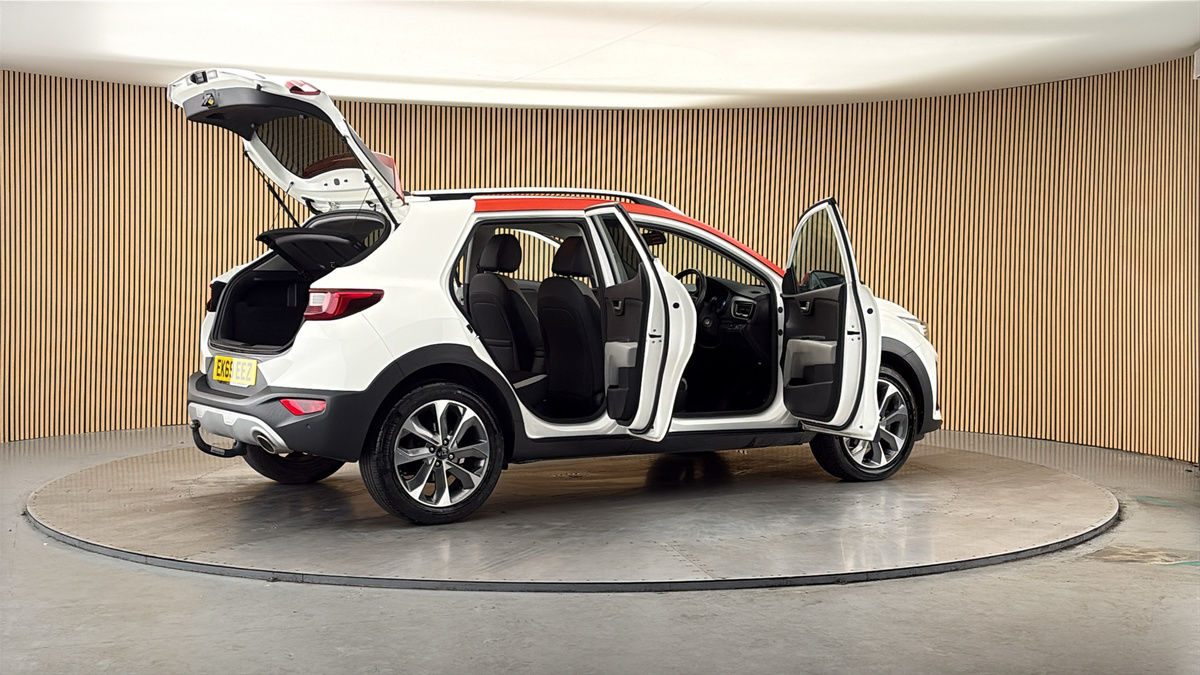 More views of Kia Stonic