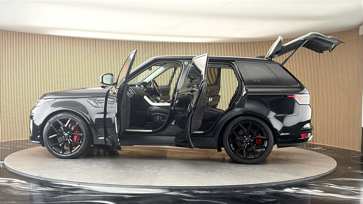More views of Land Rover Range Rover Sport