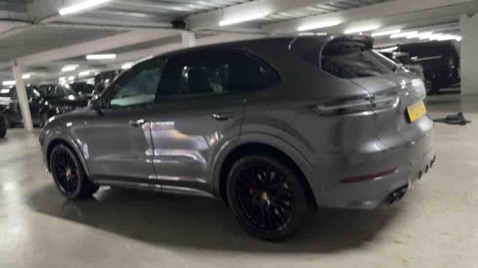 More views of Porsche Cayenne