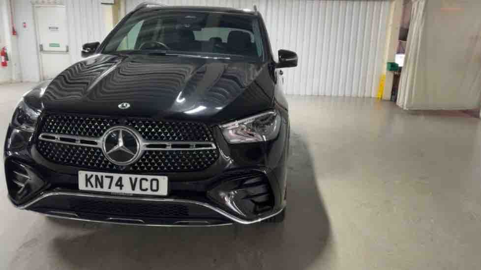 More views of Mercedes-Benz GLE