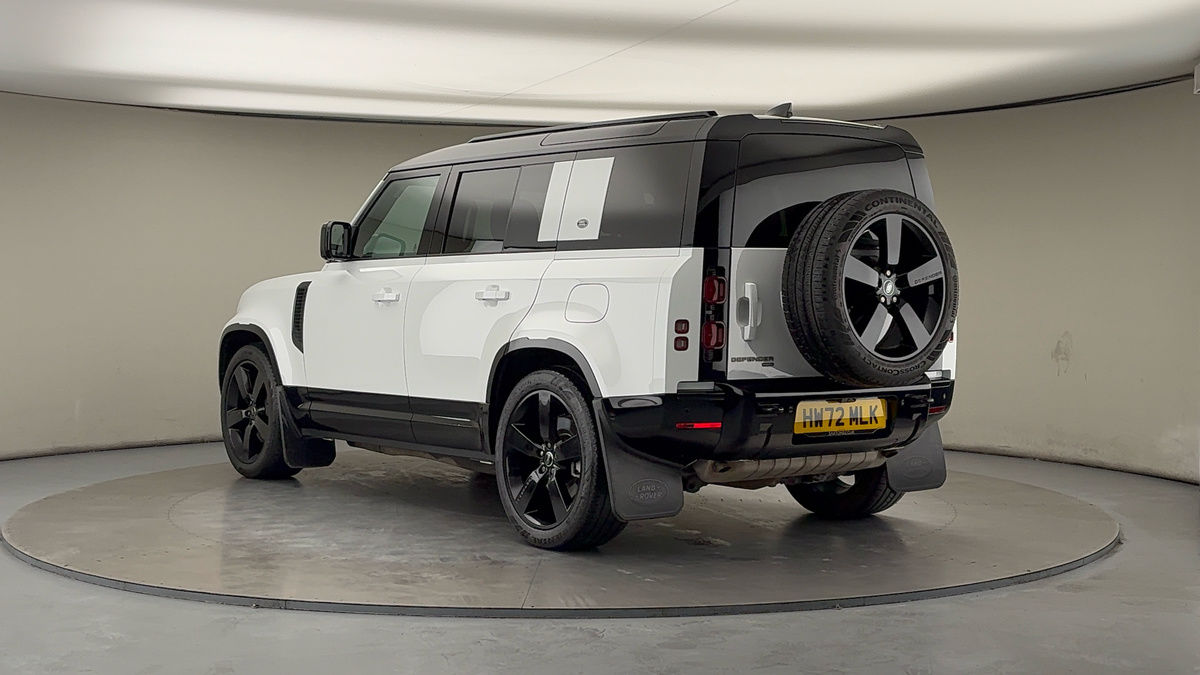 Land Rover Defender 110 Image 2