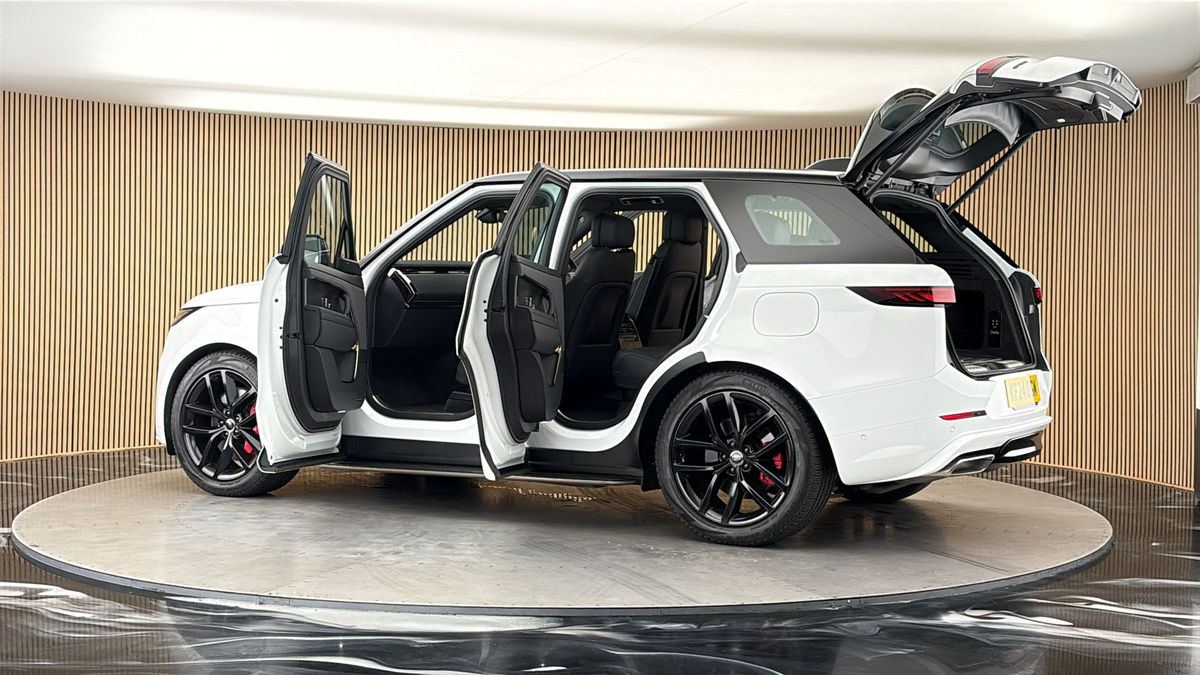 More views of Land Rover Range Rover Sport