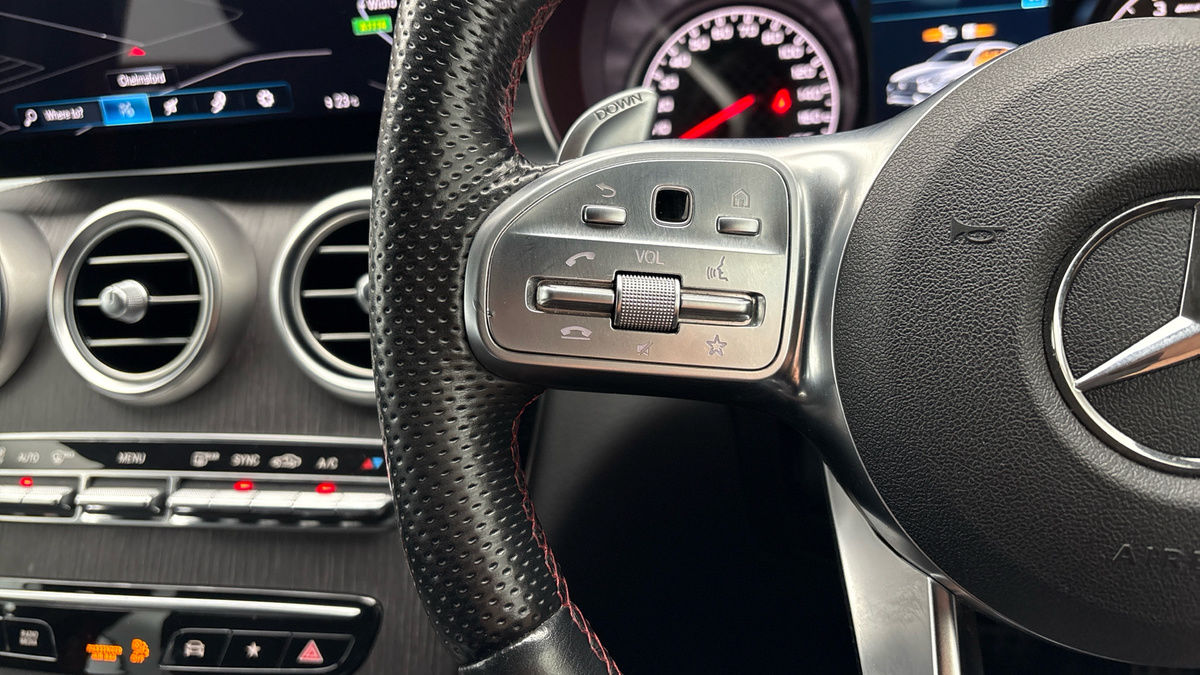 Mercedes-Benz GLC Image 13