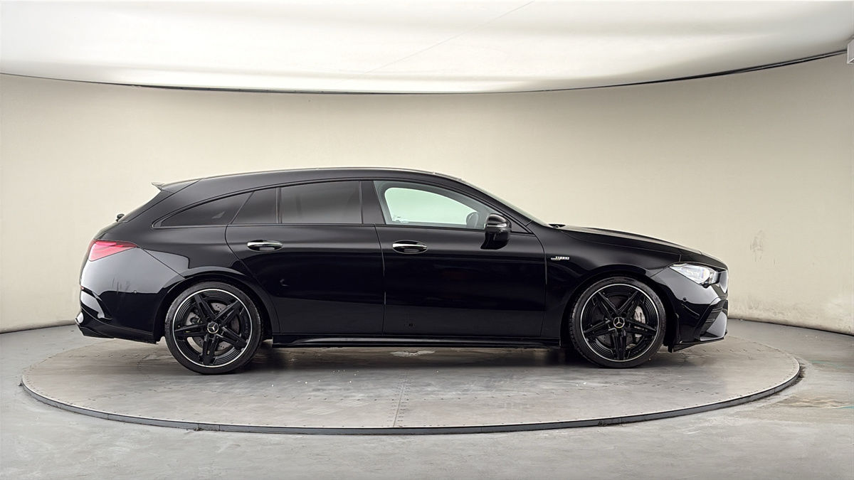 Mercedes-Benz CLA Image 16