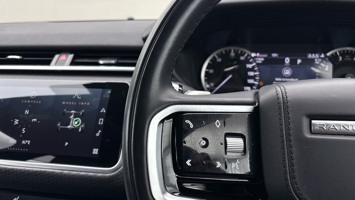 Land Rover Range Rover Velar Image 13