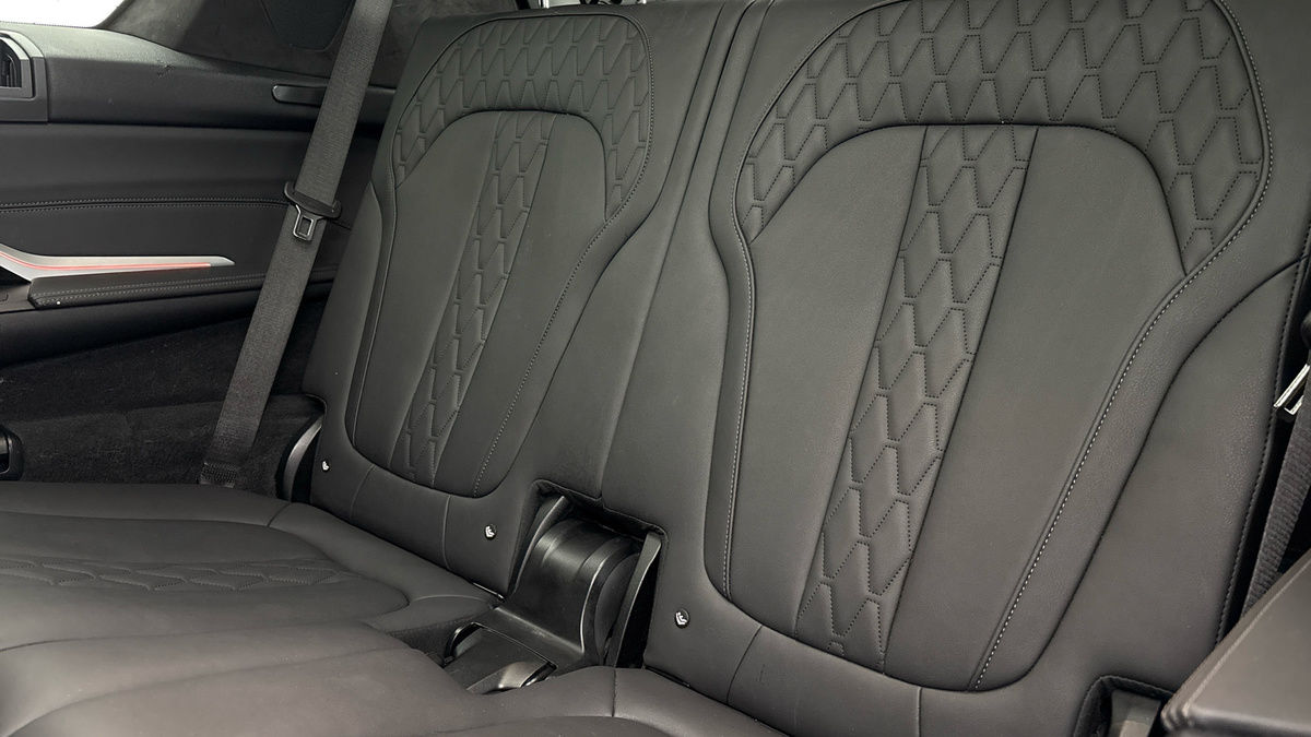 BMW X7 Image 26